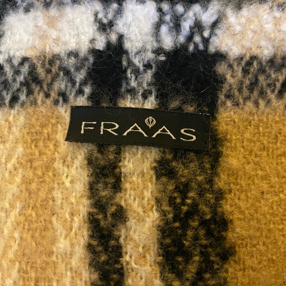 FRAAS Plaid Beige Scarf - Never Used - NWOT Gorgeous pattern! OS - Picture 6 of 7